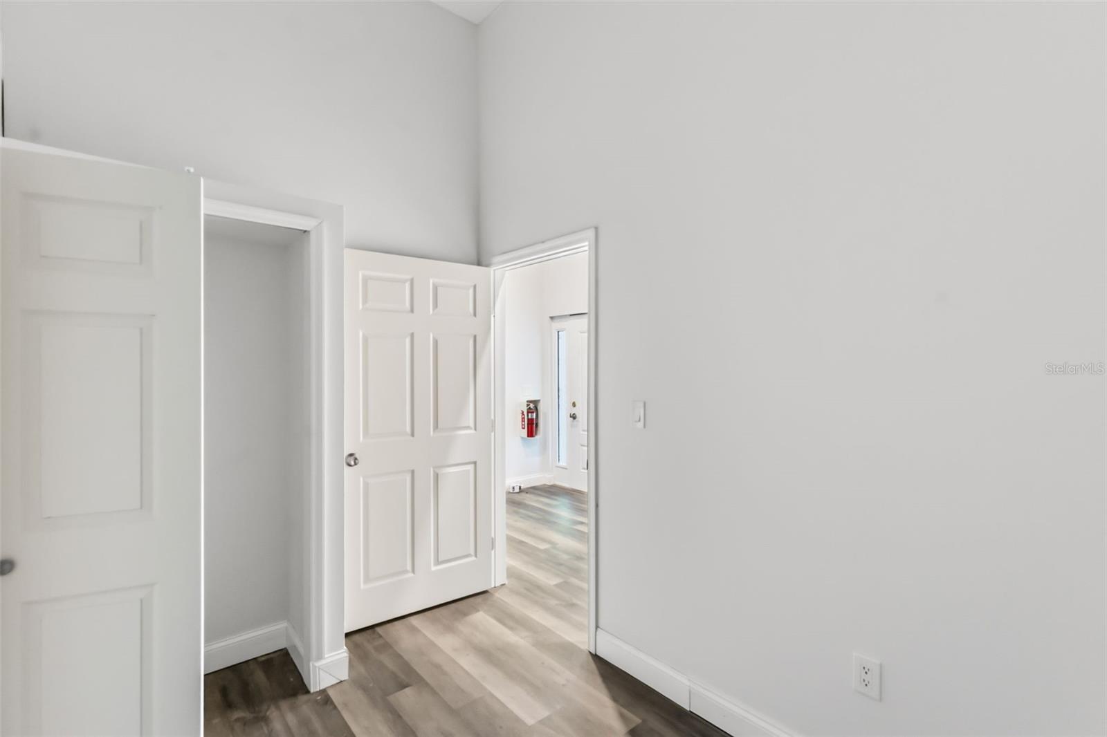 MORROW SQUARE - Commercial Sale