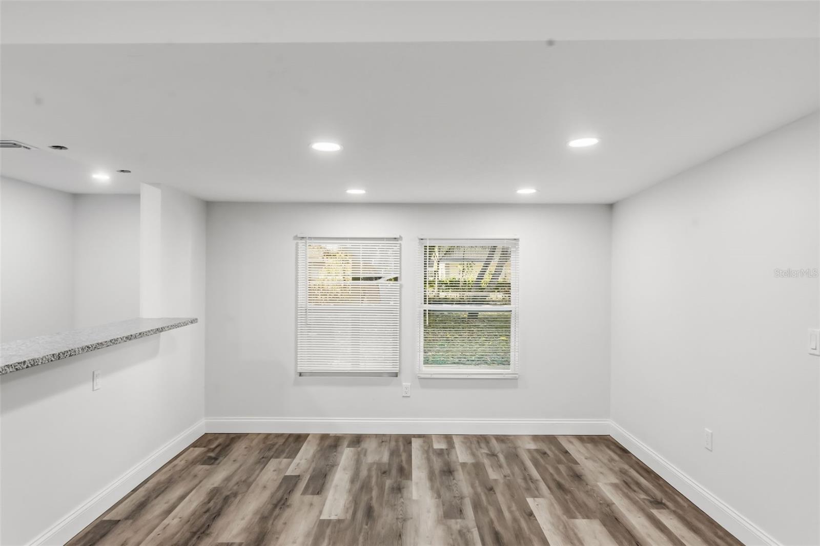 MORROW SQUARE - Commercial Sale
