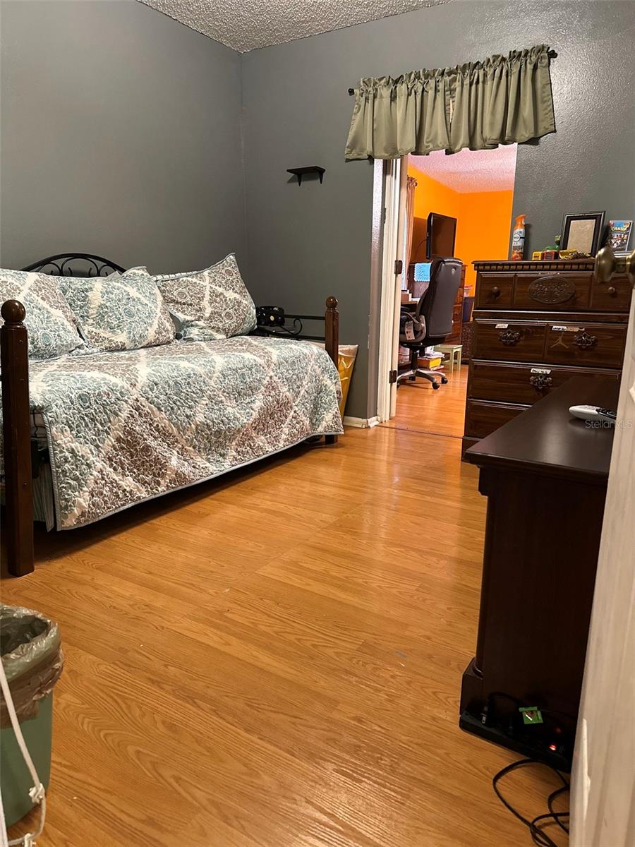 BELMONT - Residential