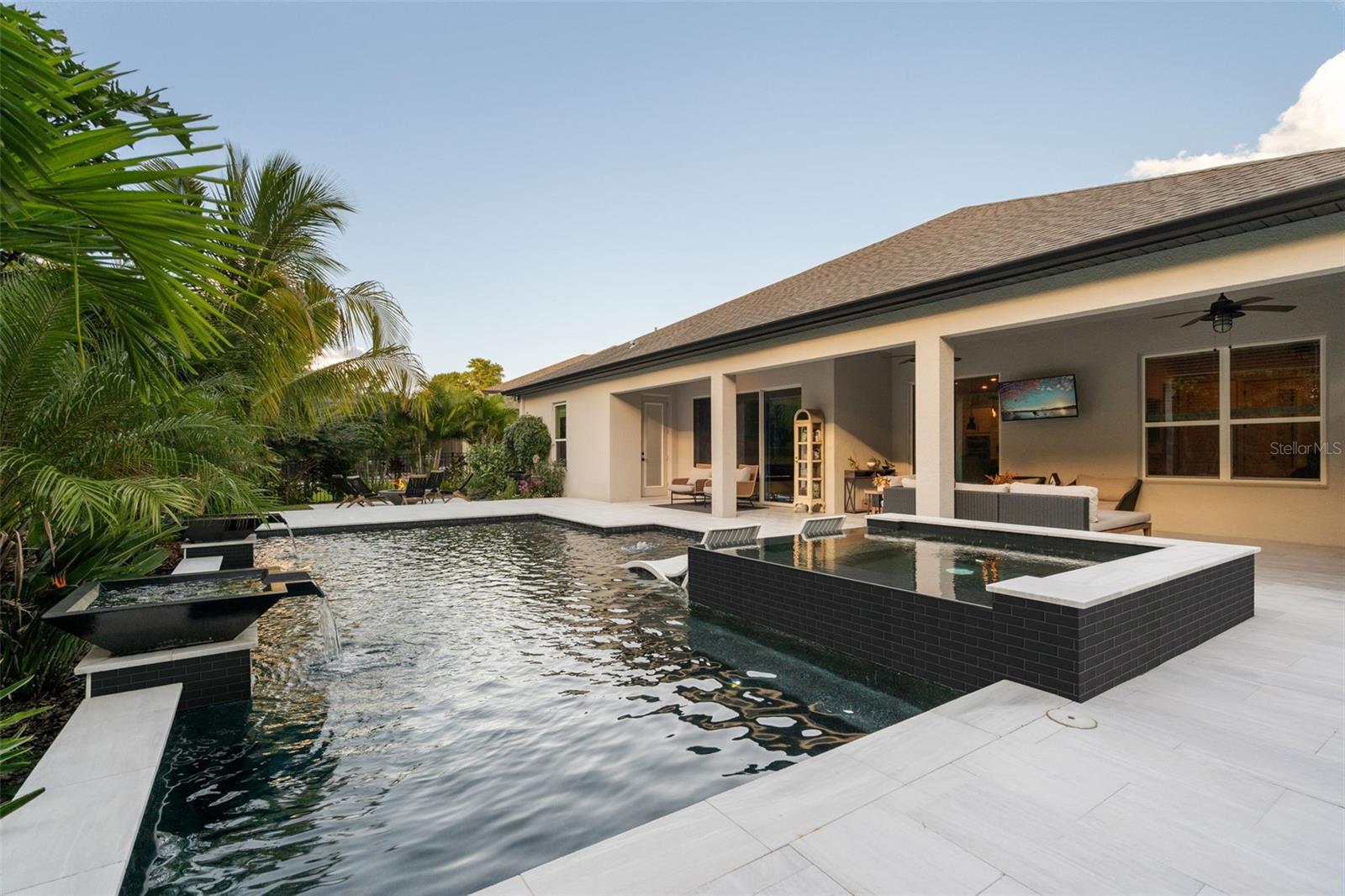 WATERS EDGE AT HAWKS CREST - Residential