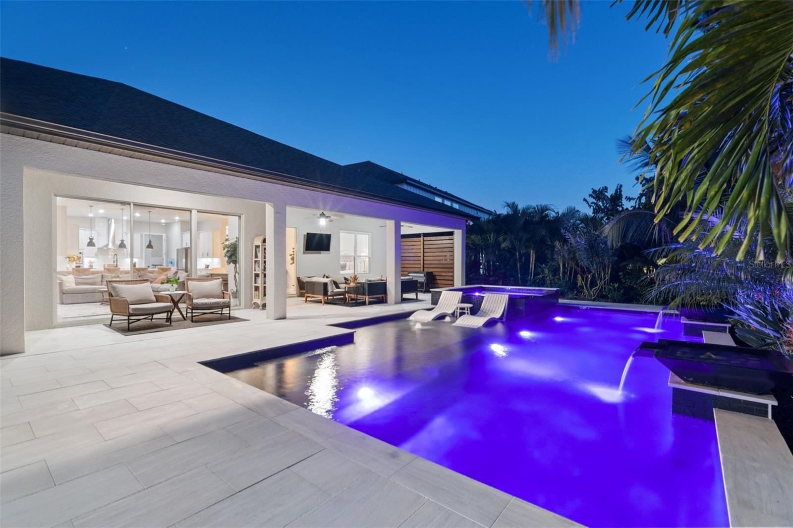 WATERS EDGE AT HAWKS CREST - Residential