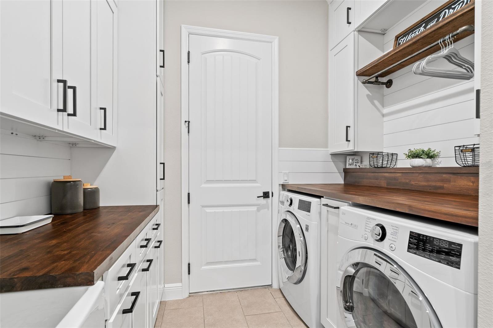 WATERS EDGE AT HAWKS CREST - Residential