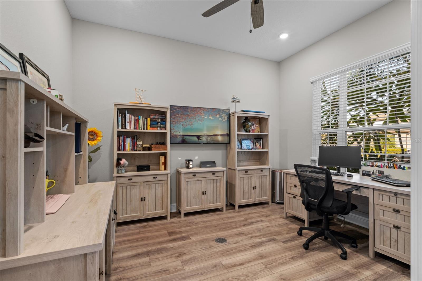 WATERS EDGE AT HAWKS CREST - Residential