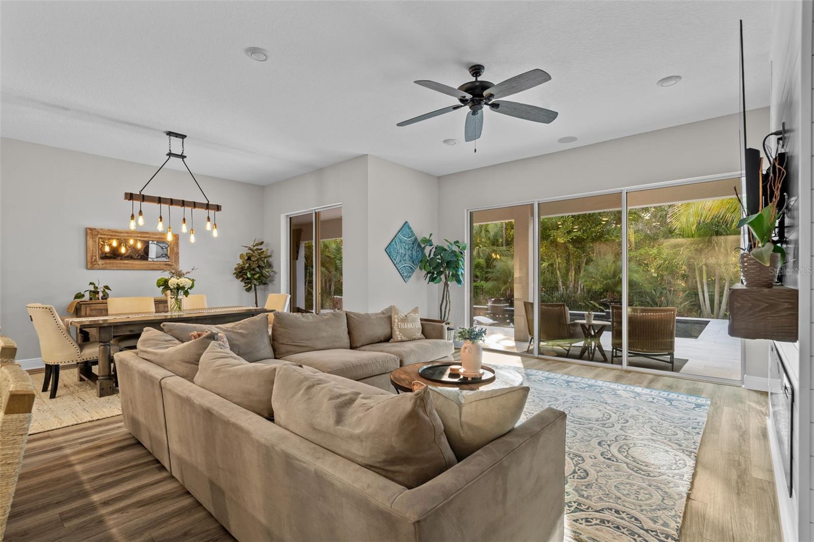 WATERS EDGE AT HAWKS CREST - Residential