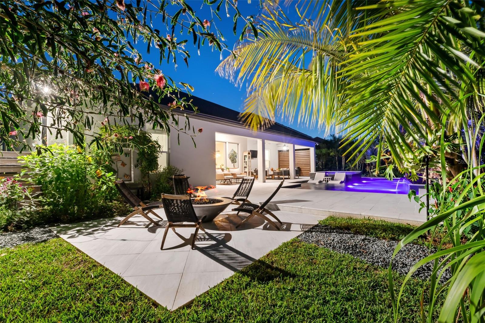 WATERS EDGE AT HAWKS CREST - Residential