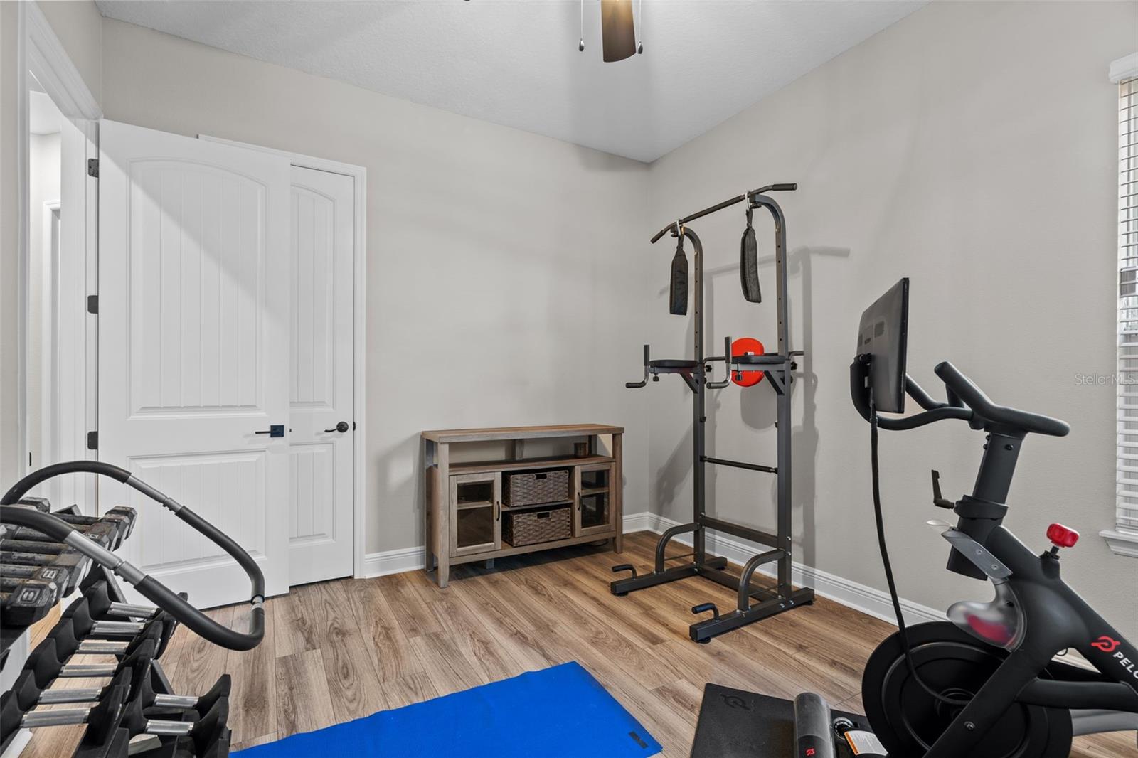 WATERS EDGE AT HAWKS CREST - Residential