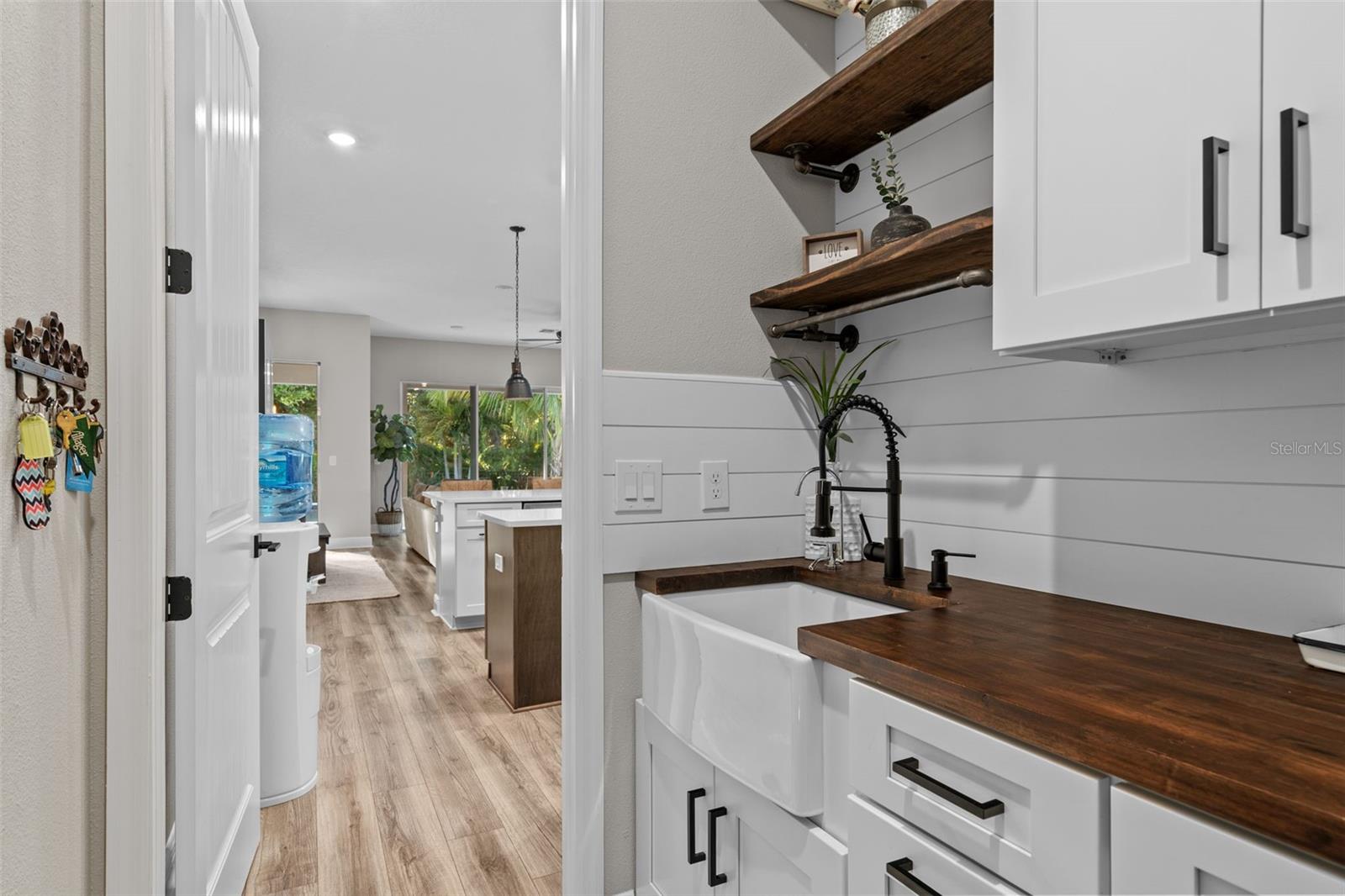 WATERS EDGE AT HAWKS CREST - Residential