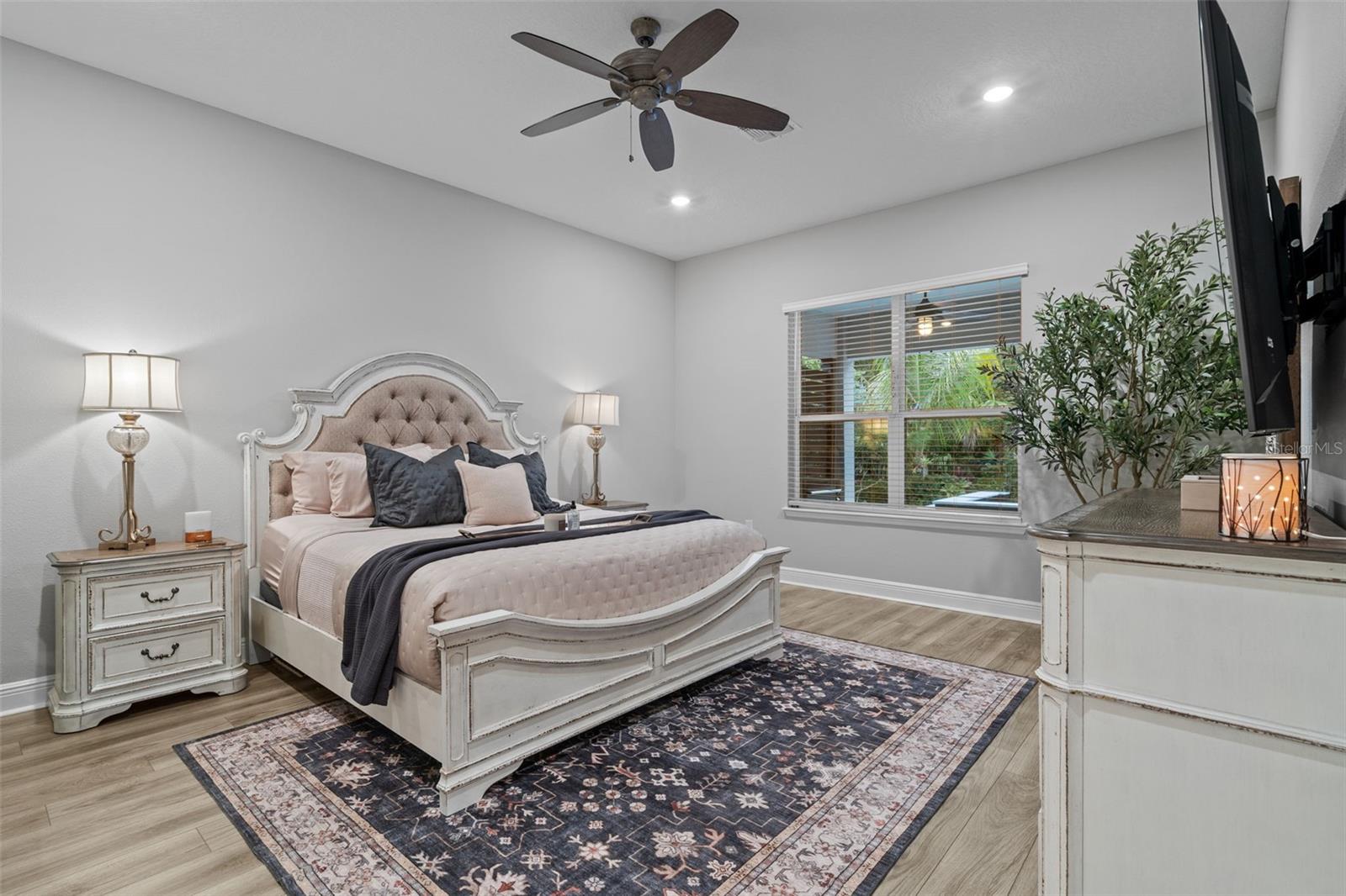 WATERS EDGE AT HAWKS CREST - Residential