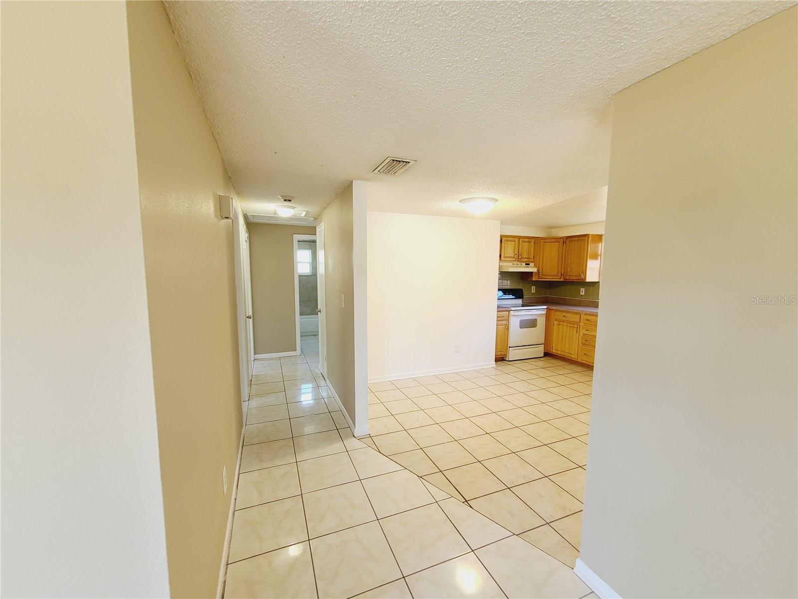 LEVERICHS J J TOURIST PARK - Residential Lease