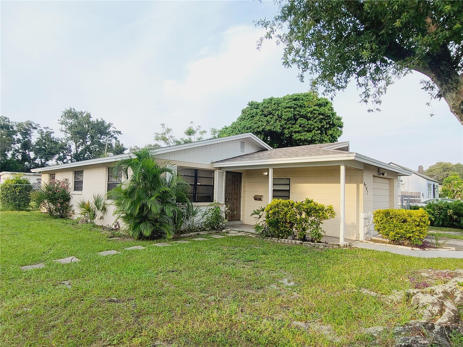 LEVERICHS J J TOURIST PARK - Residential Lease