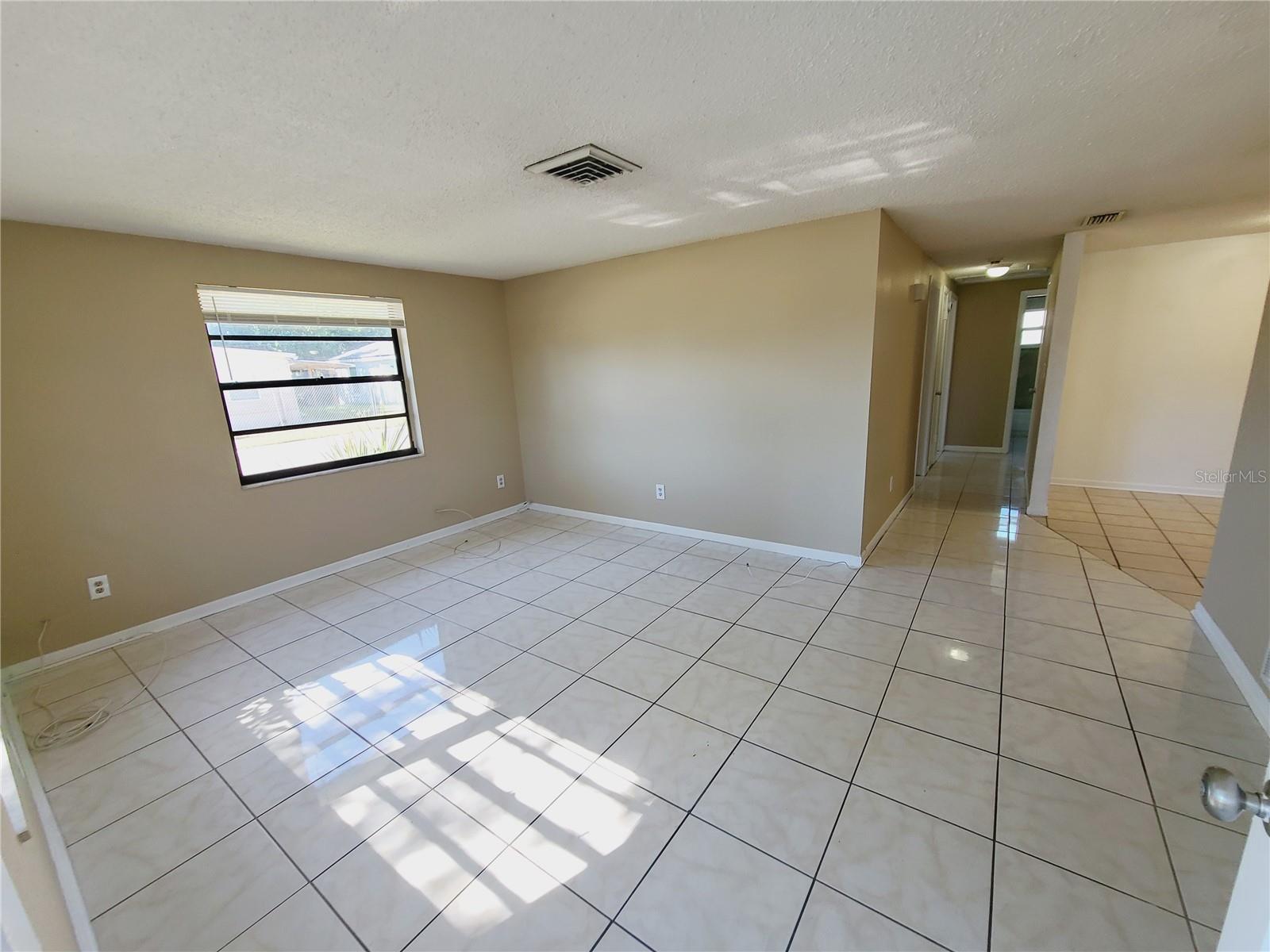 LEVERICHS J J TOURIST PARK - Residential Lease