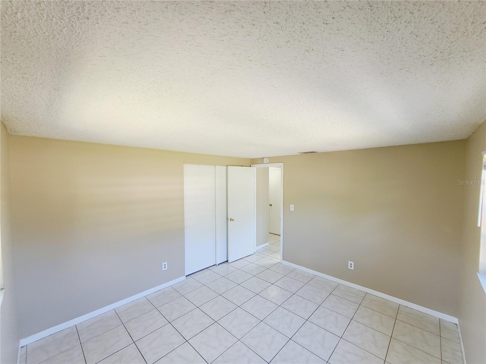 LEVERICHS J J TOURIST PARK - Residential Lease