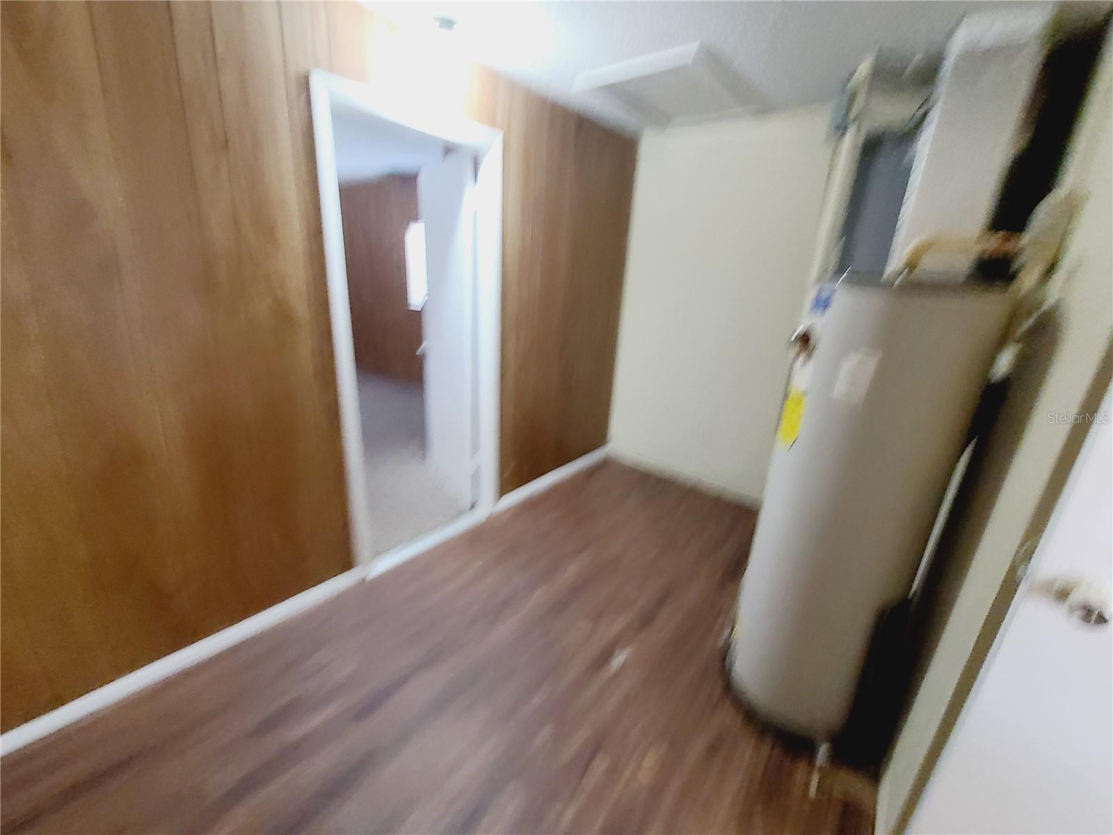 LEVERICHS J J TOURIST PARK - Residential Lease