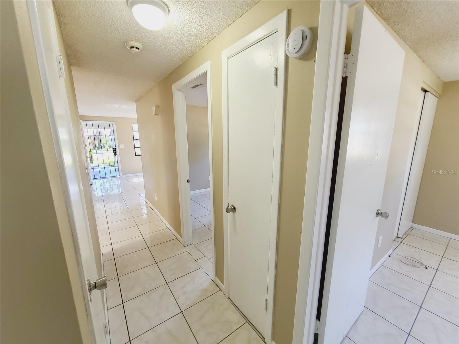 LEVERICHS J J TOURIST PARK - Residential Lease