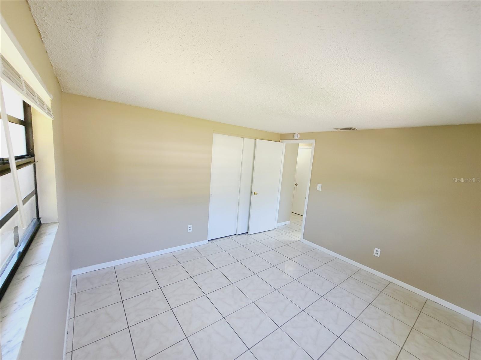 LEVERICHS J J TOURIST PARK - Residential Lease