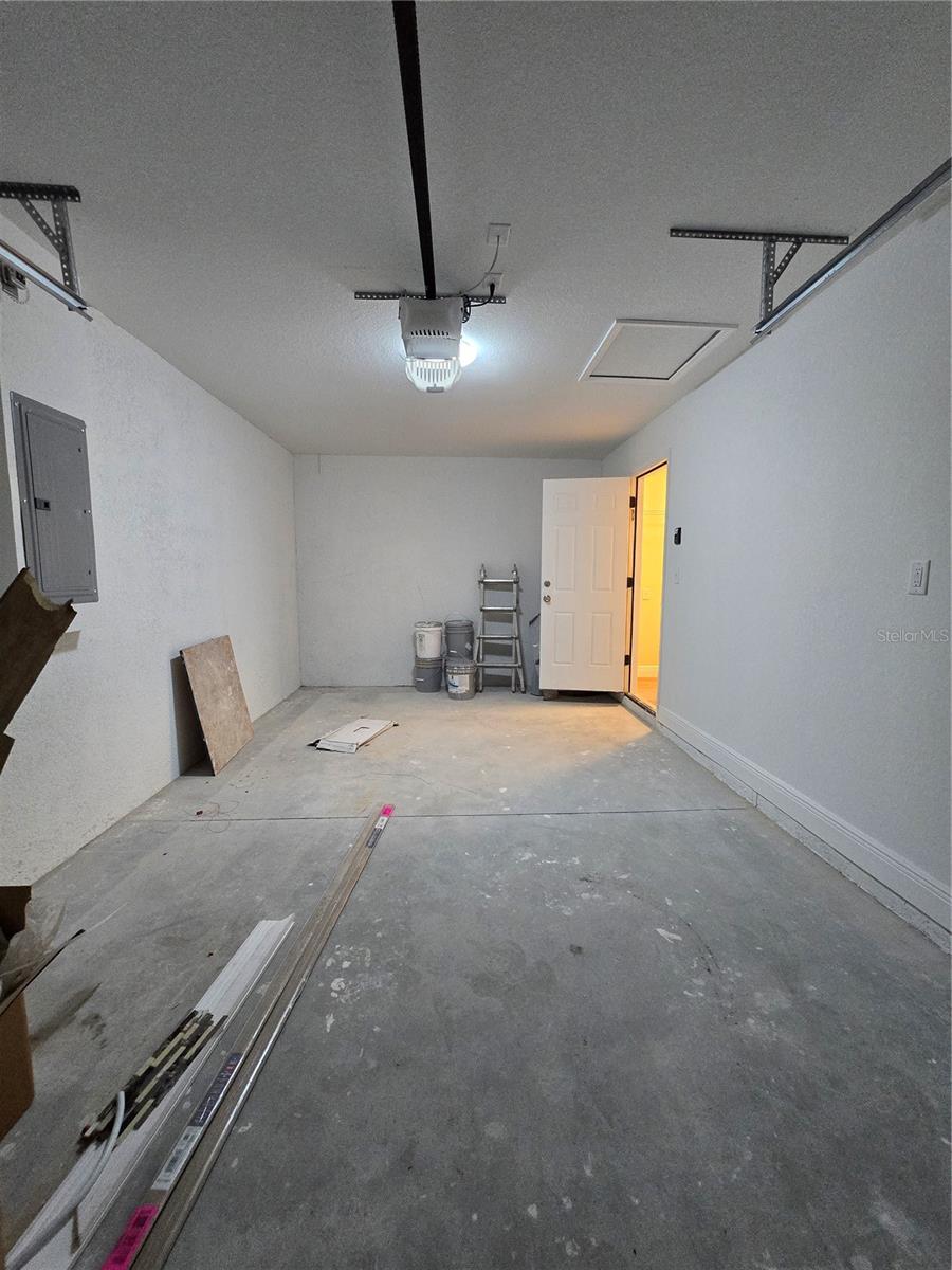 SILVER SPGS SHORES UN 34 - Residential