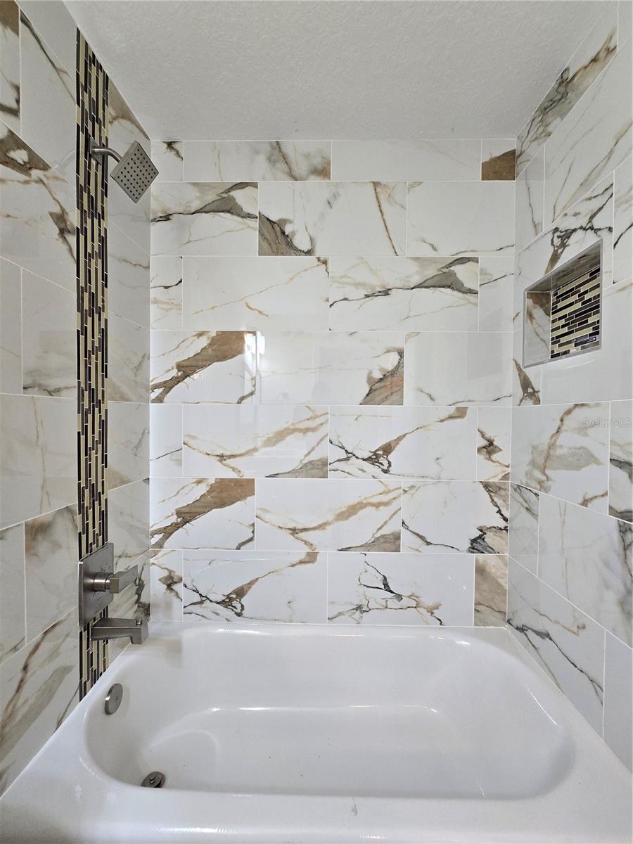 SILVER SPGS SHORES UN 34 - Residential