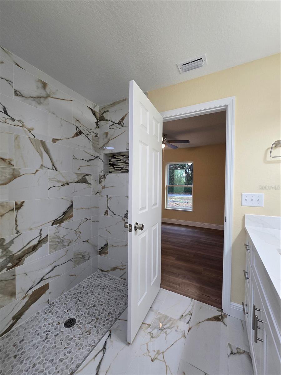 SILVER SPGS SHORES UN 34 - Residential