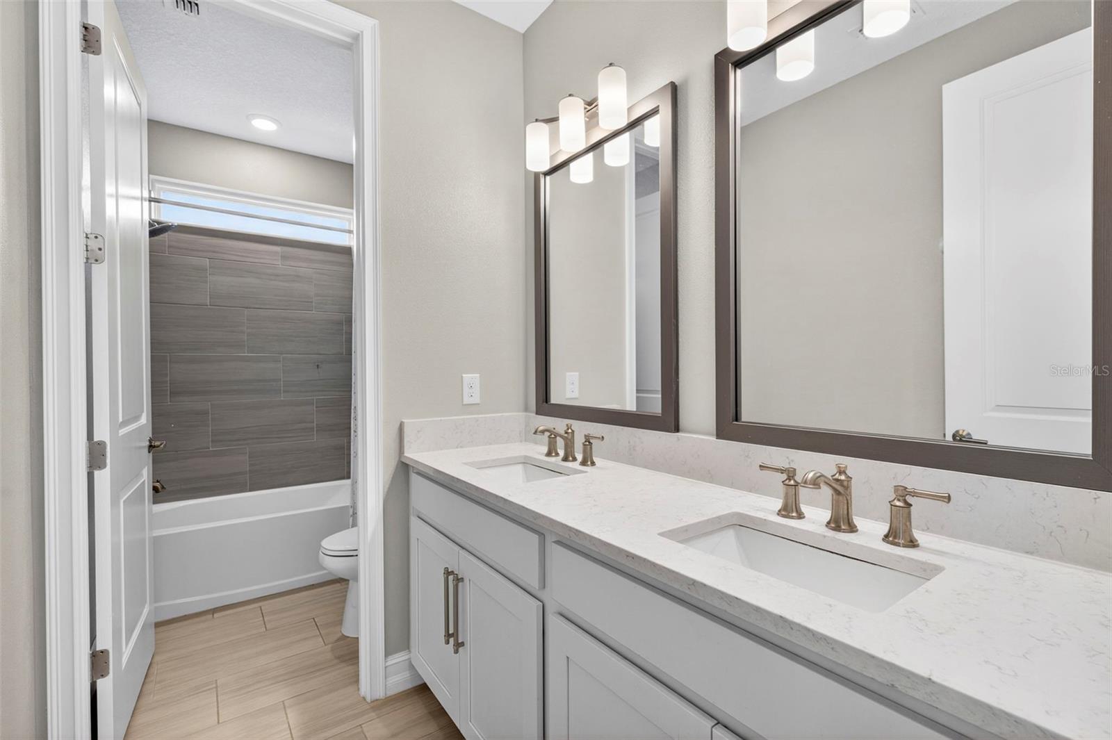 ESTANCIA PHASE 4 - Residential