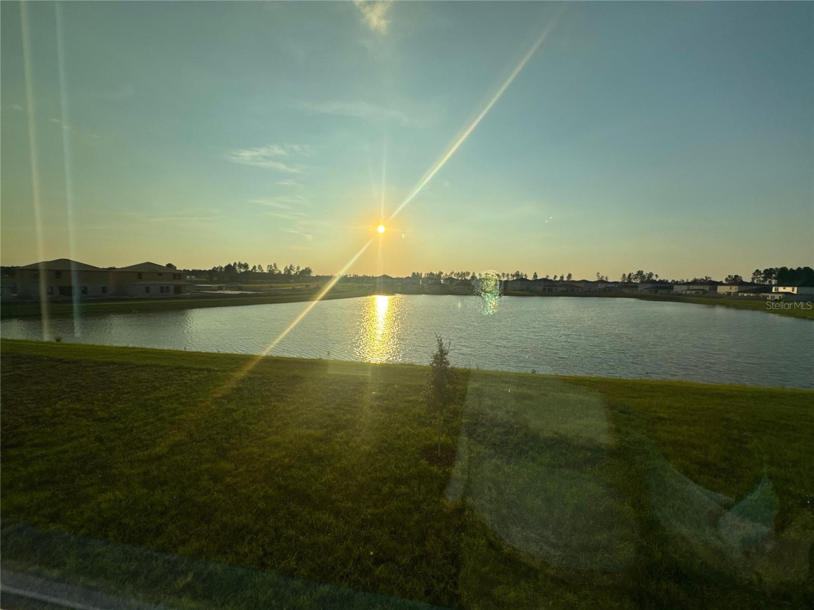 TWO RIVERS - Residential Lease