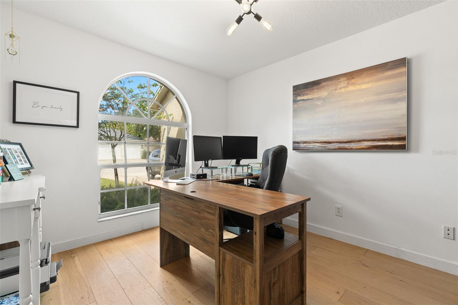 LAKEVIEW VILLAGE SEC F - Residential Lease