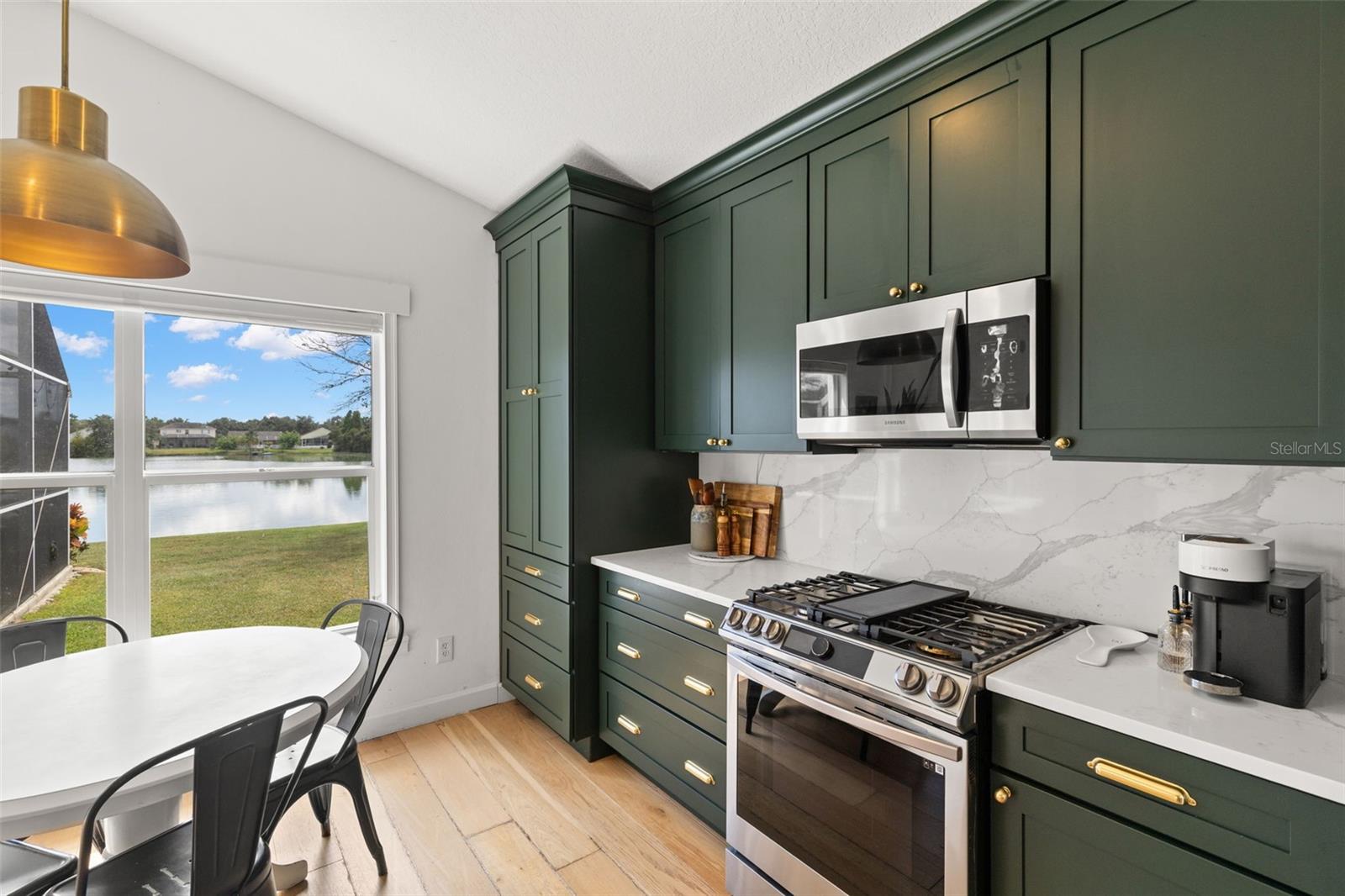 LAKEVIEW VILLAGE SEC F - Residential Lease