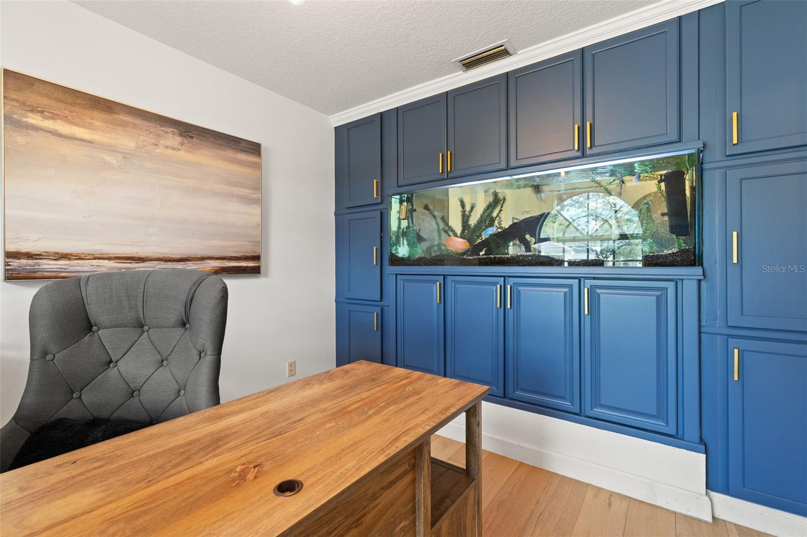 LAKEVIEW VILLAGE SEC F - Residential Lease