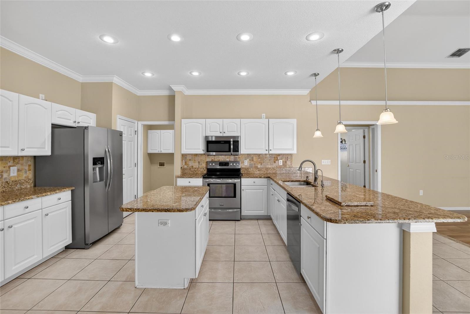 WALDEN LAKE UNIT 33 02 PH B - Residential