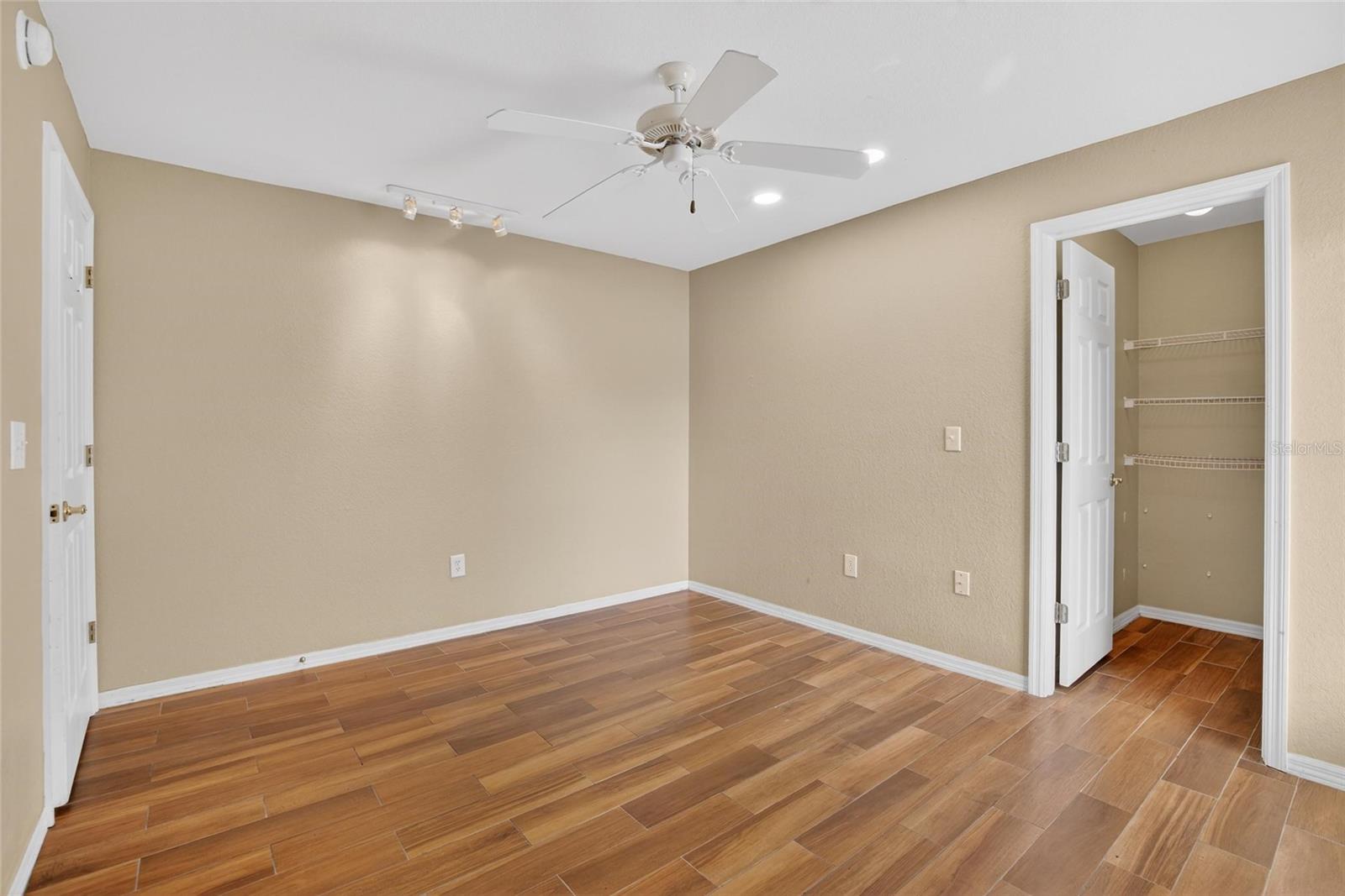 WALDEN LAKE UNIT 33 02 PH B - Residential