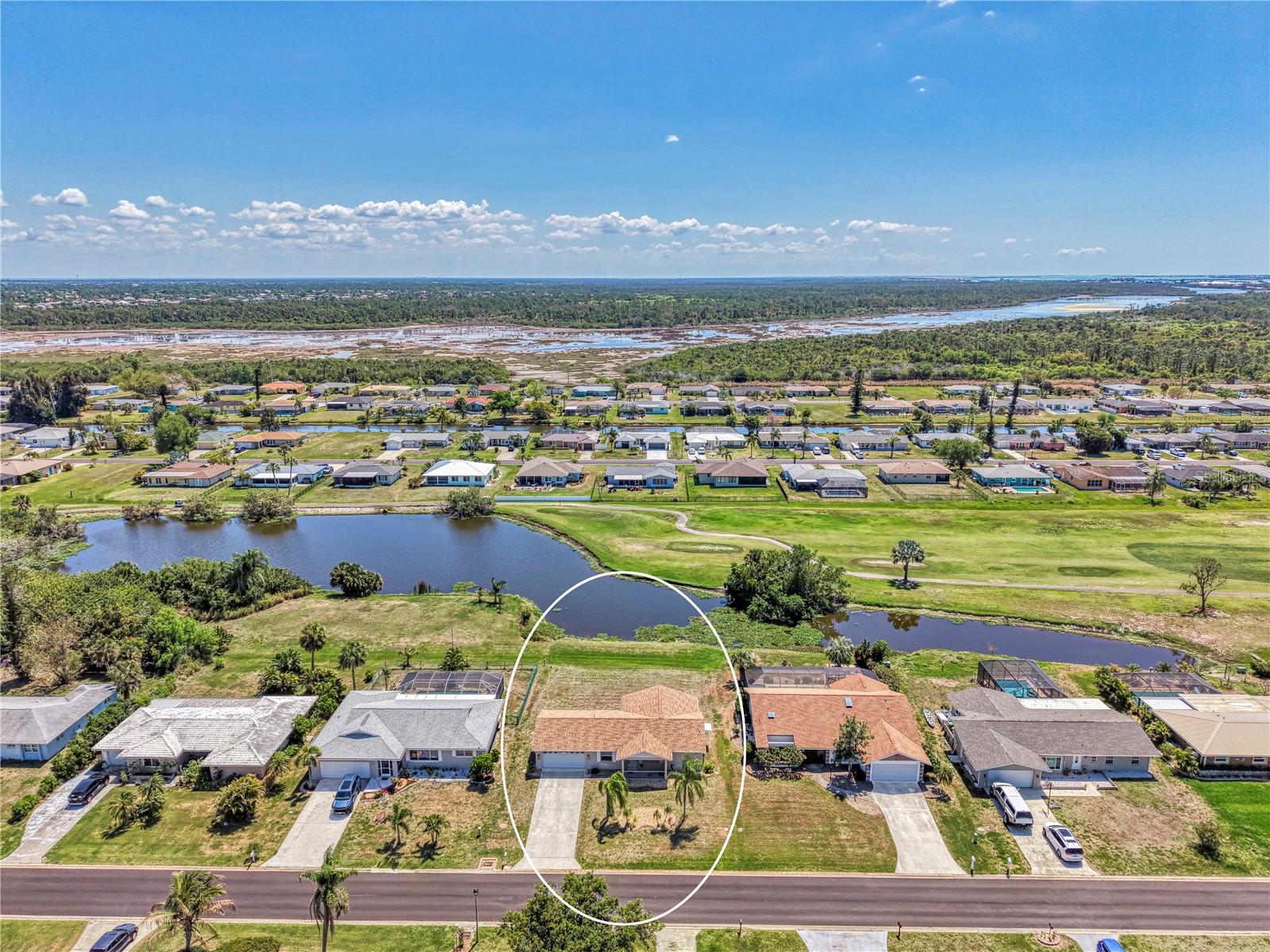 31 OAKLAND HILLS COURT