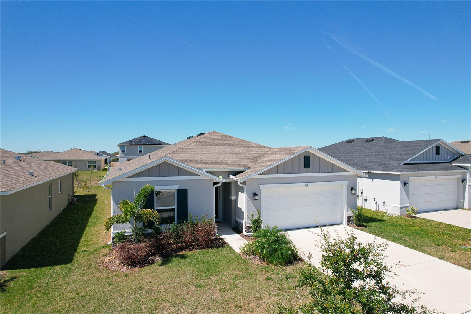 219 SUMMERLIN LOOP
