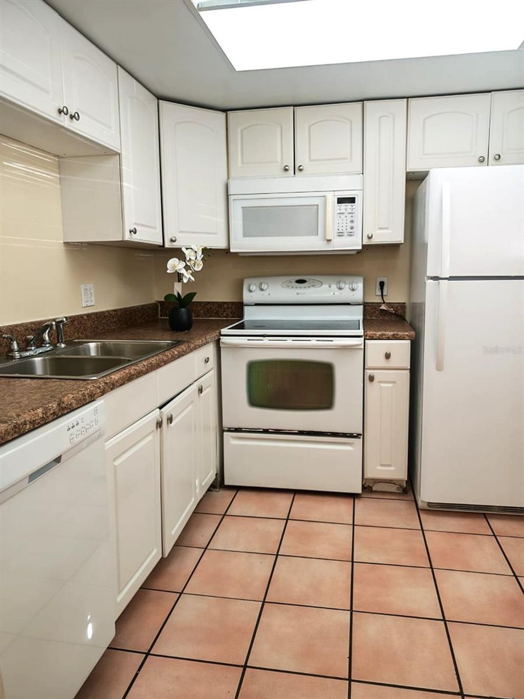 Photo of 6306 Newtown Circle #6A3, Tampa, FL 33615 (MLS # TB8392971)