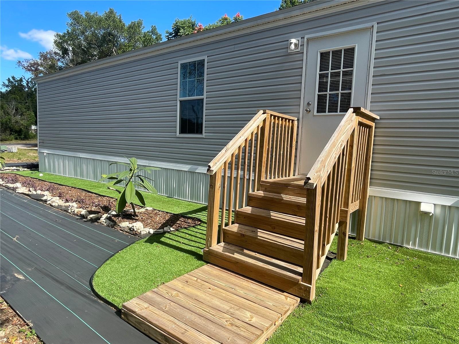 BACKWATERS HTS UNIT 1 - Residential