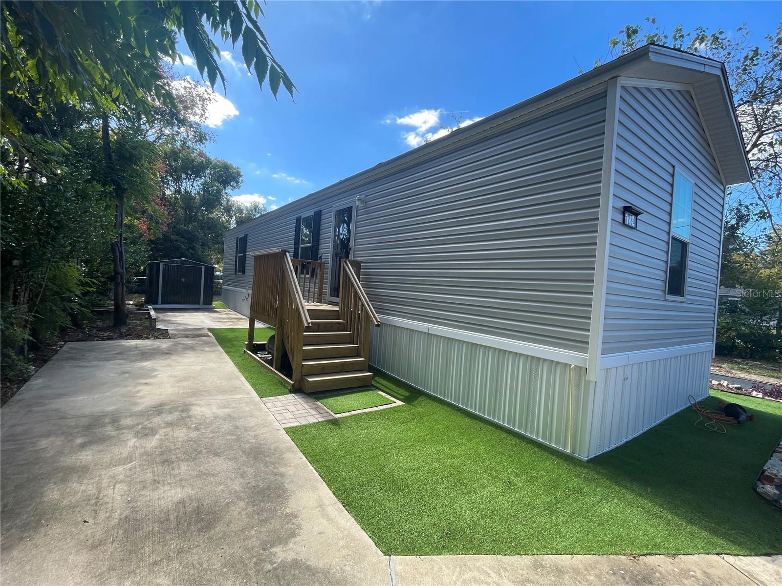 BACKWATERS HTS UNIT 1 - Residential