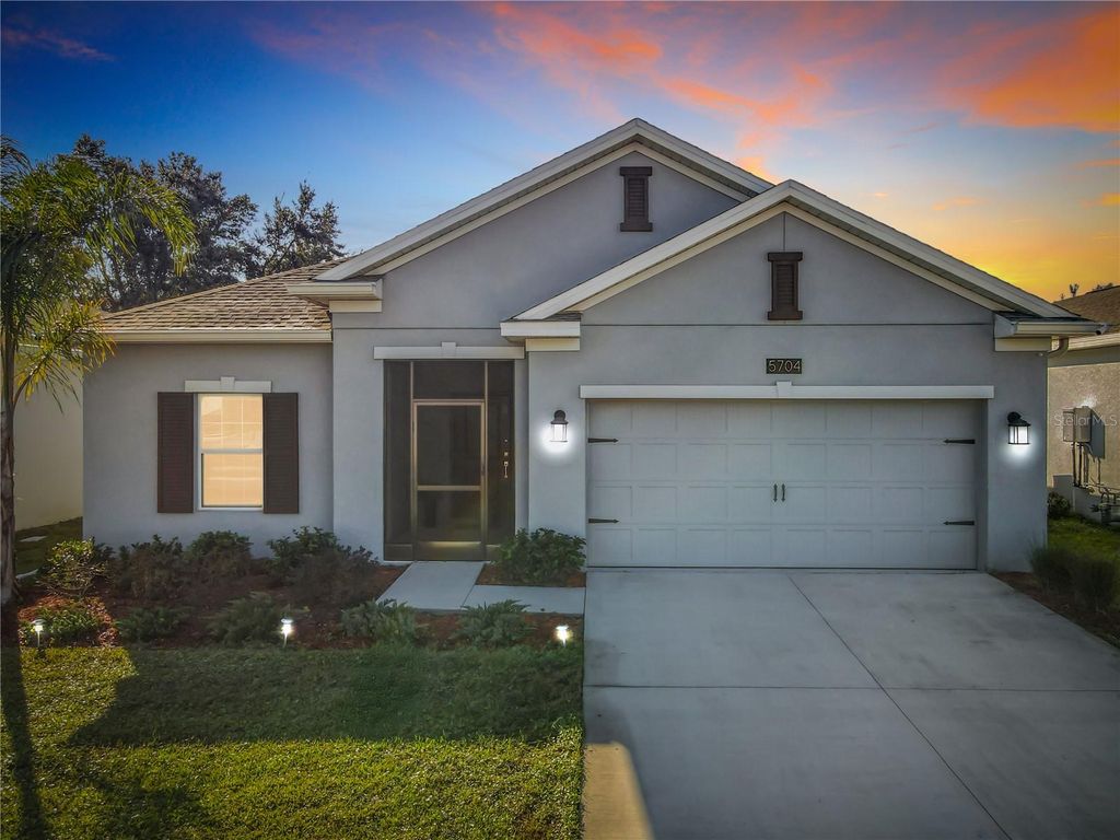 Photo of 5704 Bristleleaf Court, Leesburg, FL 34748 (MLS # O6371020)