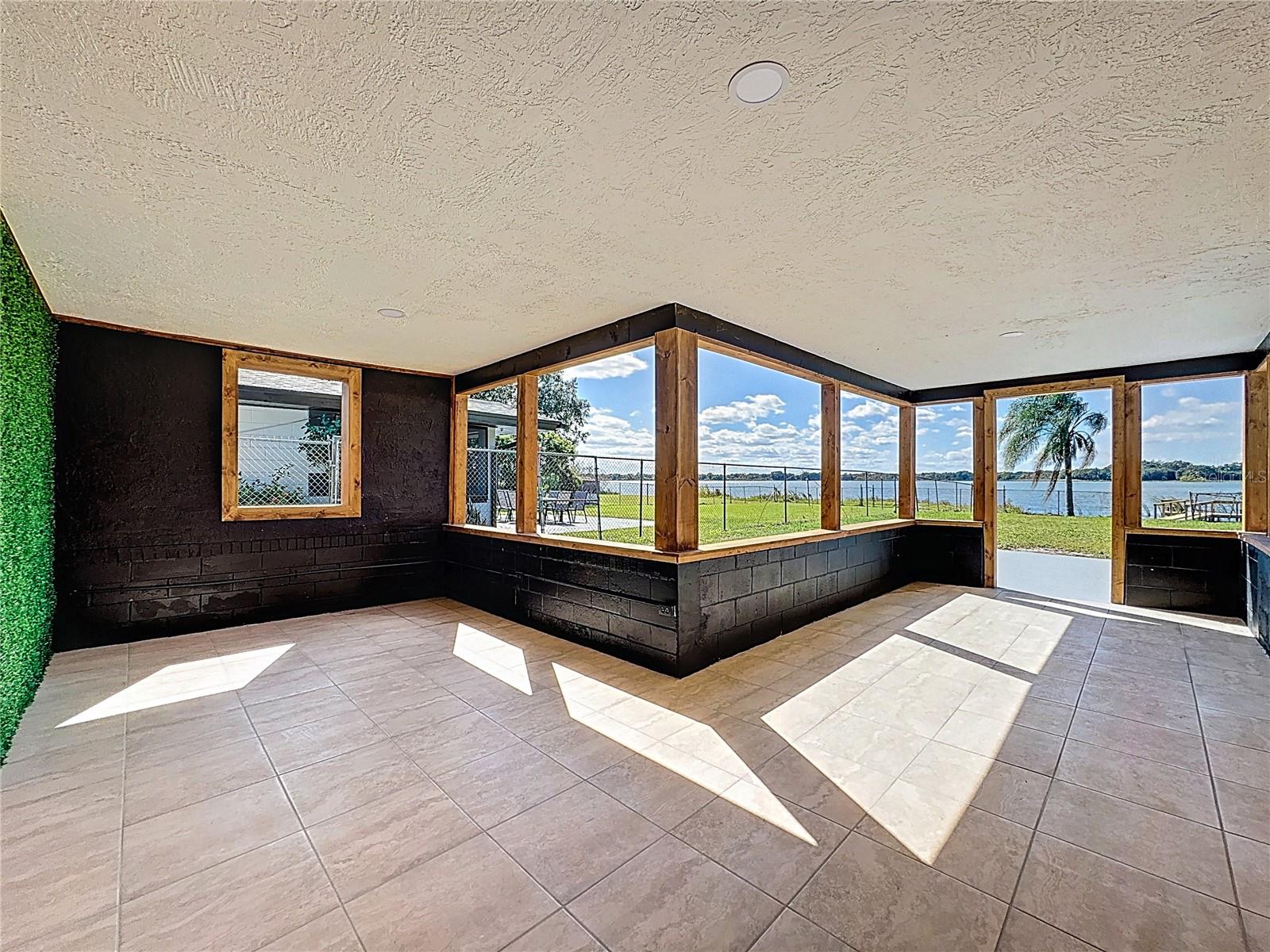 LAKE MANN ESTATES - Residential