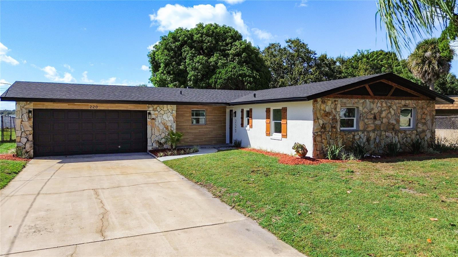 LAKE MANN ESTATES - Residential