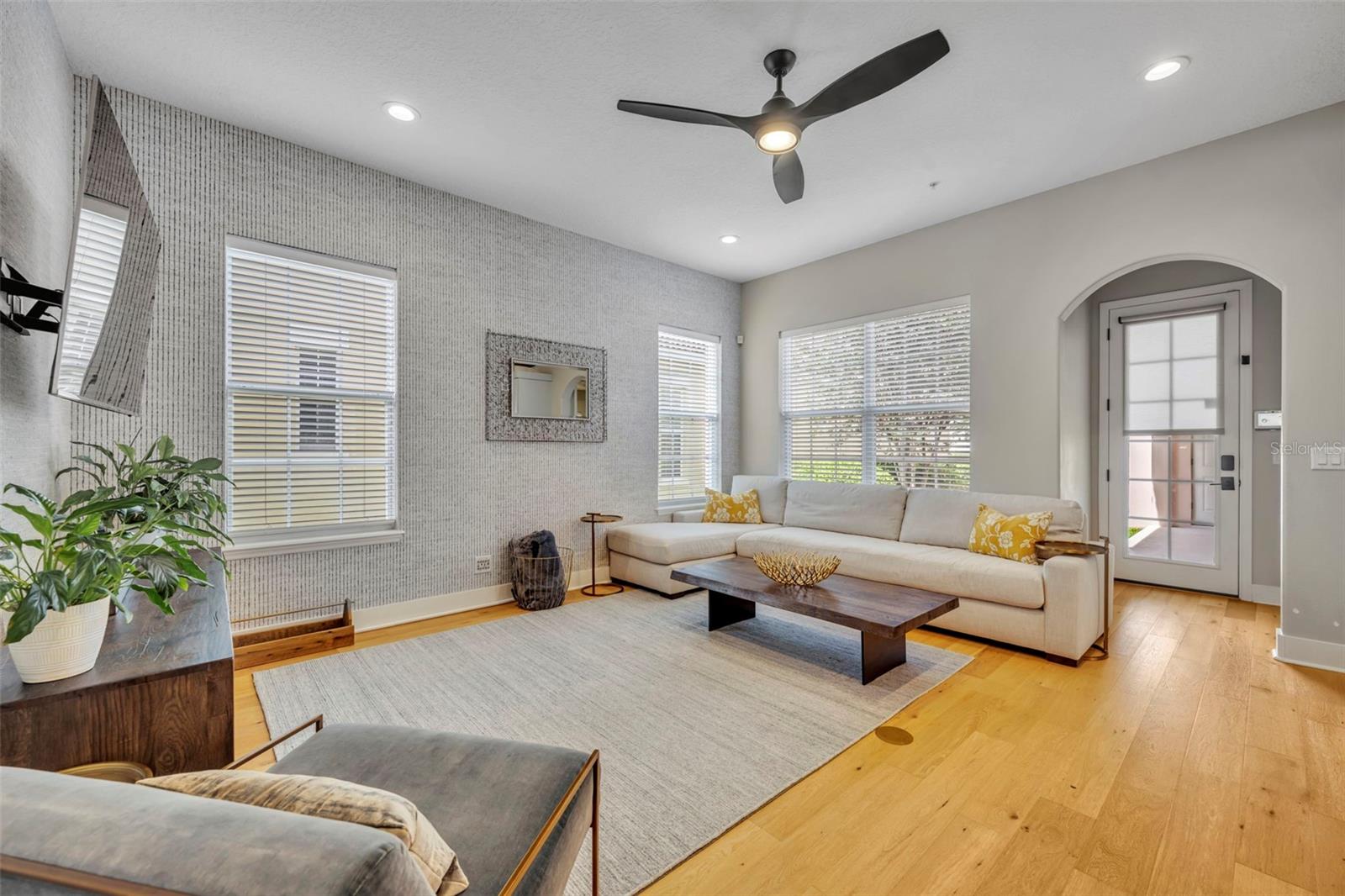 BALDWIN PARK - Residential