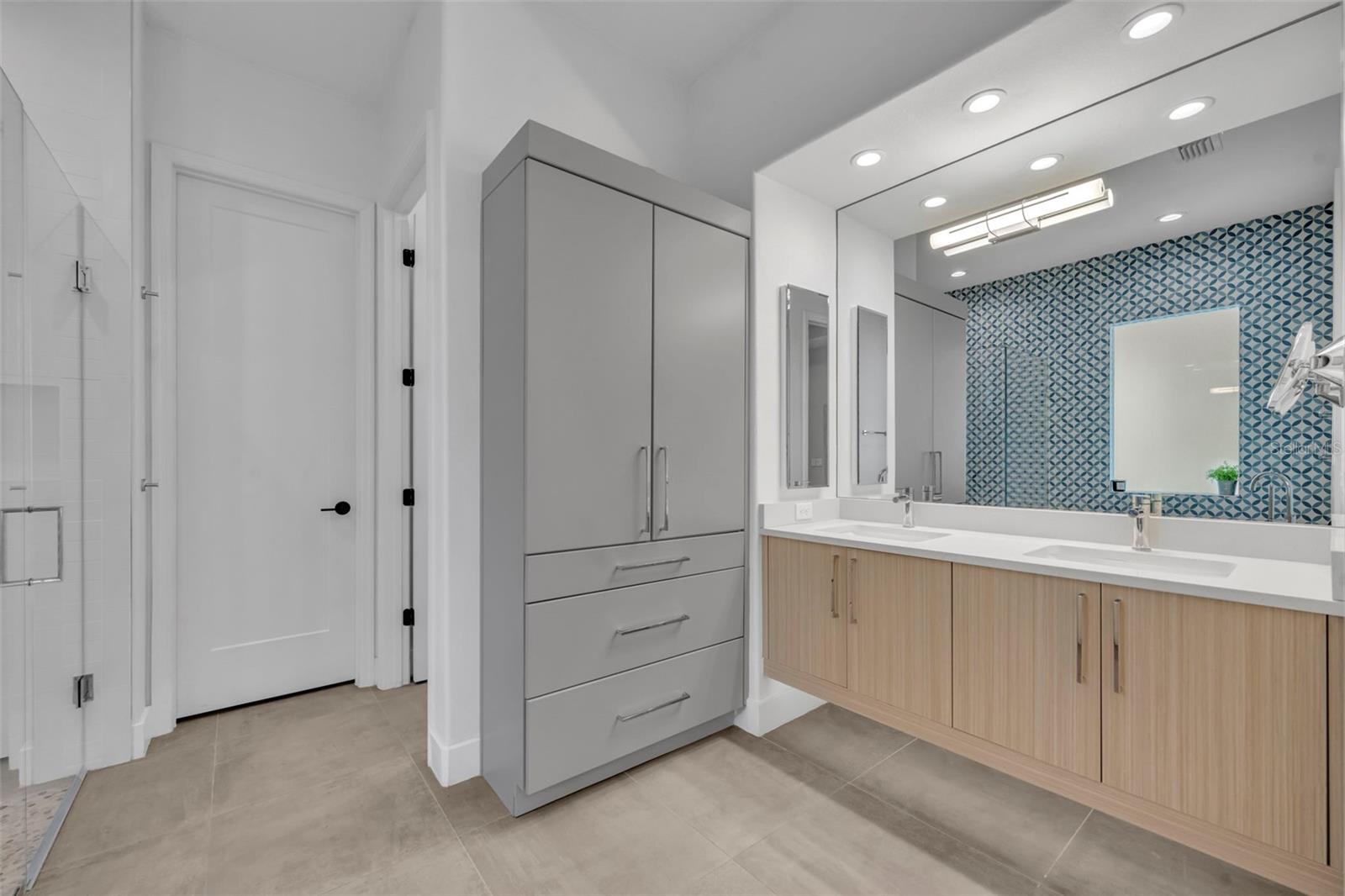 BALDWIN PARK - Residential