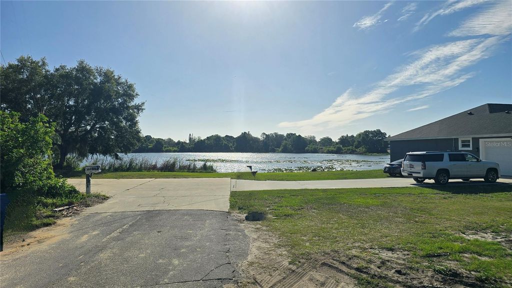 Photo of 853 Avenue R NE, Winter Haven, FL 33881 (MLS # P4938521)