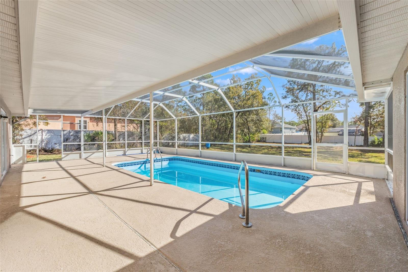 ROYAL HIGHLANDS - Residential