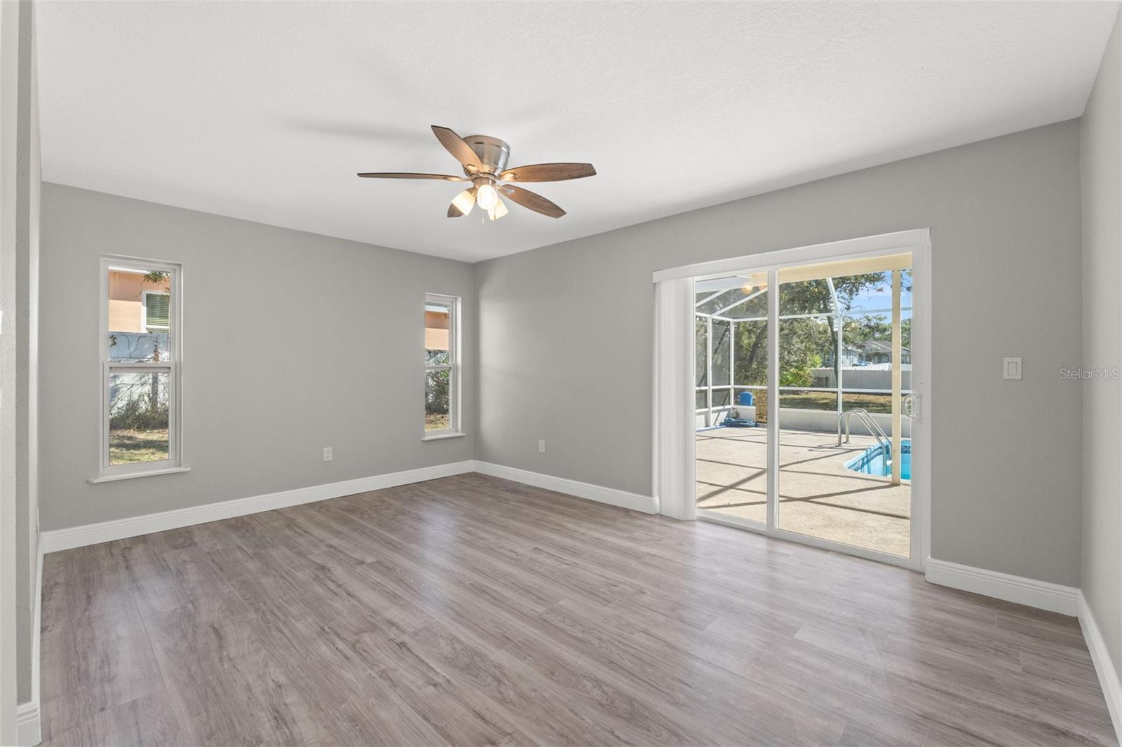 ROYAL HIGHLANDS - Residential