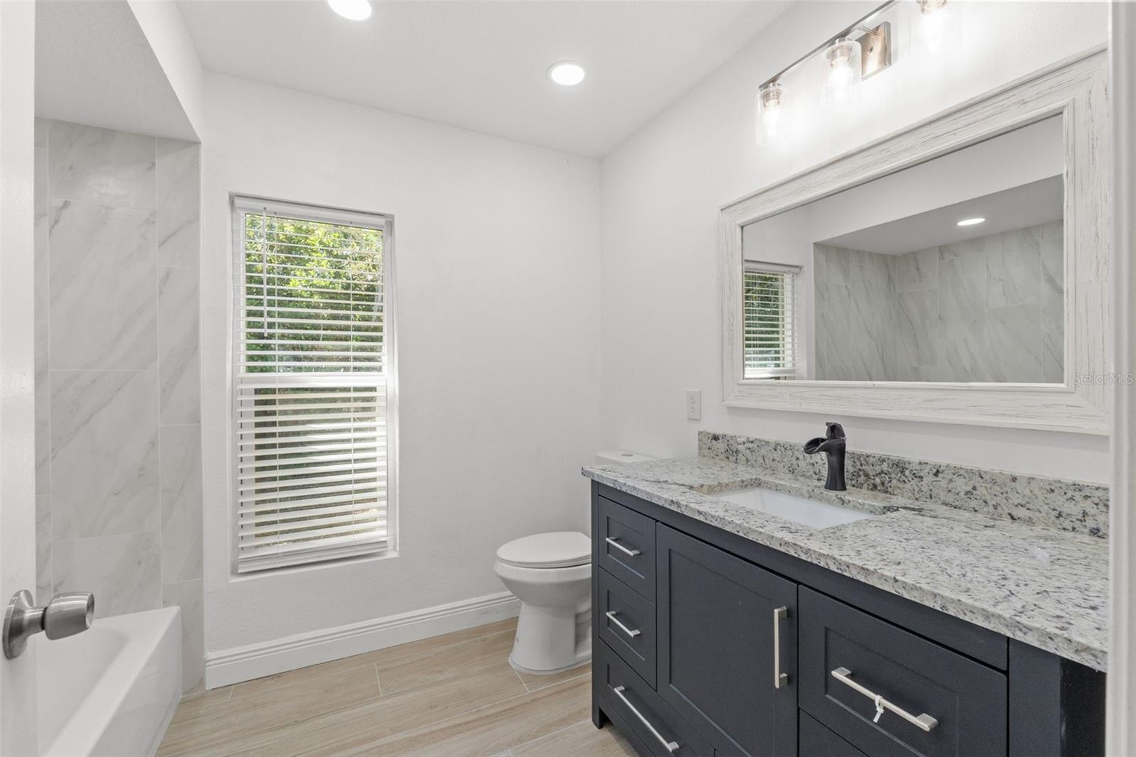 ROYAL HIGHLANDS - Residential