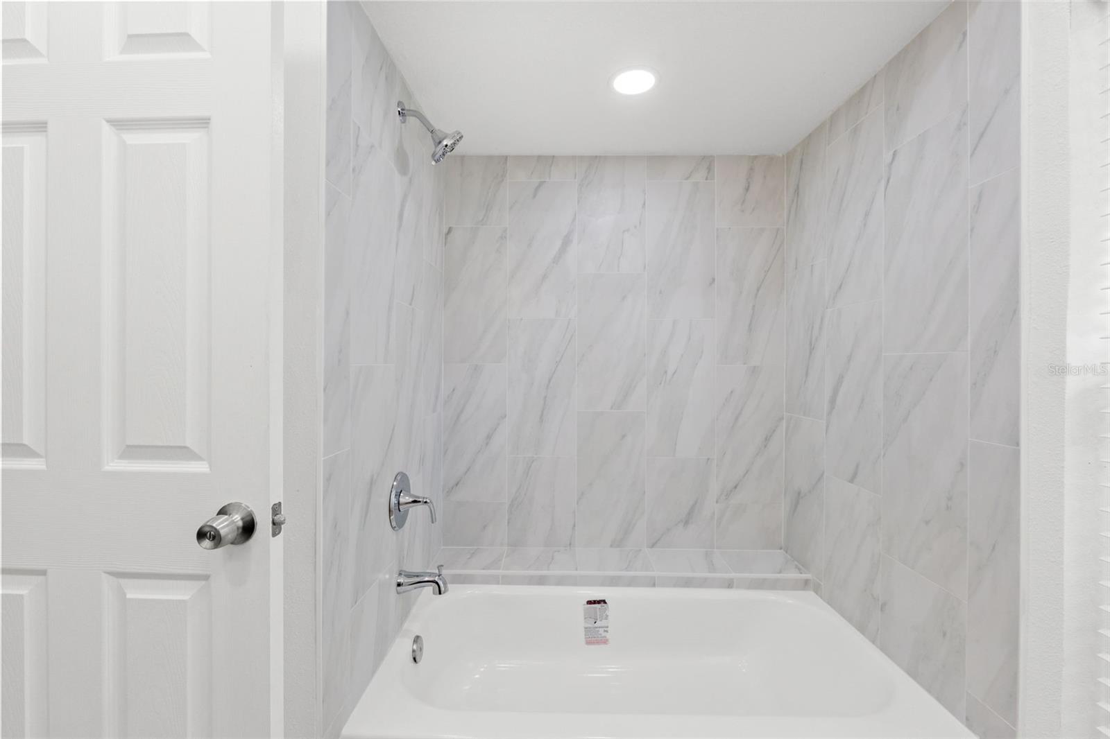 ROYAL HIGHLANDS - Residential