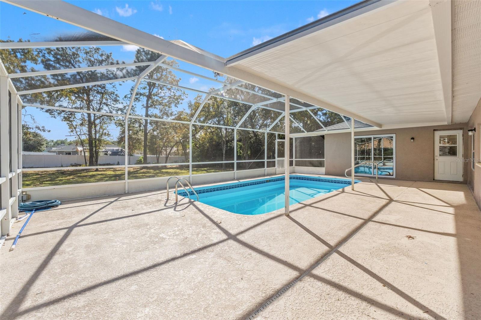 ROYAL HIGHLANDS - Residential