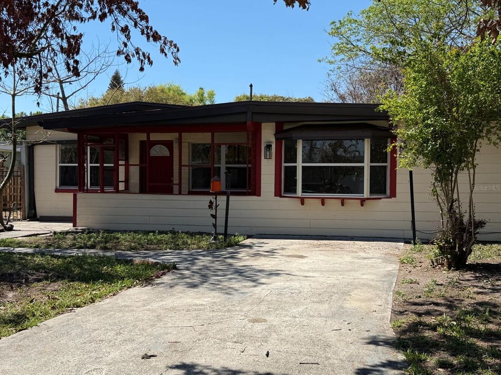 Photo of 7644 Arlene Avenue, Orlando, FL 32812 (MLS # O6391314)