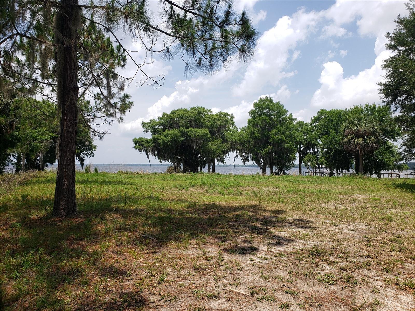 STONE ISLAND ESTATES UNIT 06 & 03 - Land