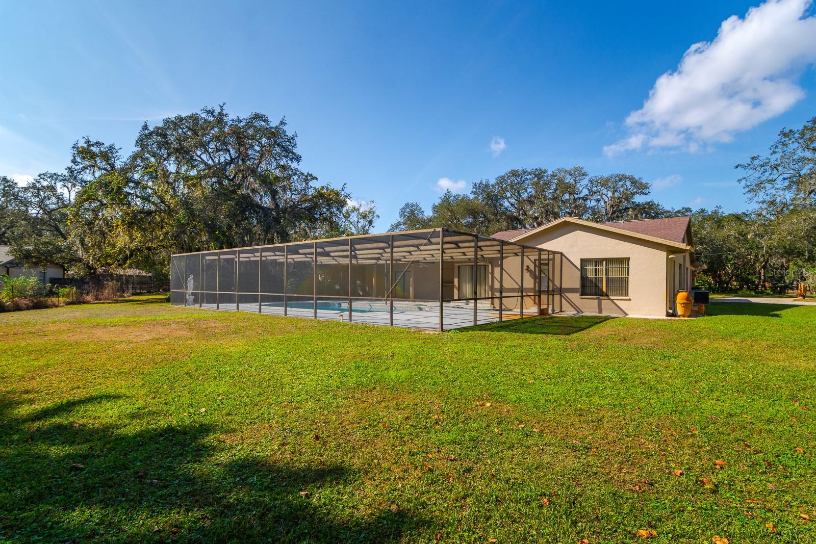 GOLDEN ACRES - Residential