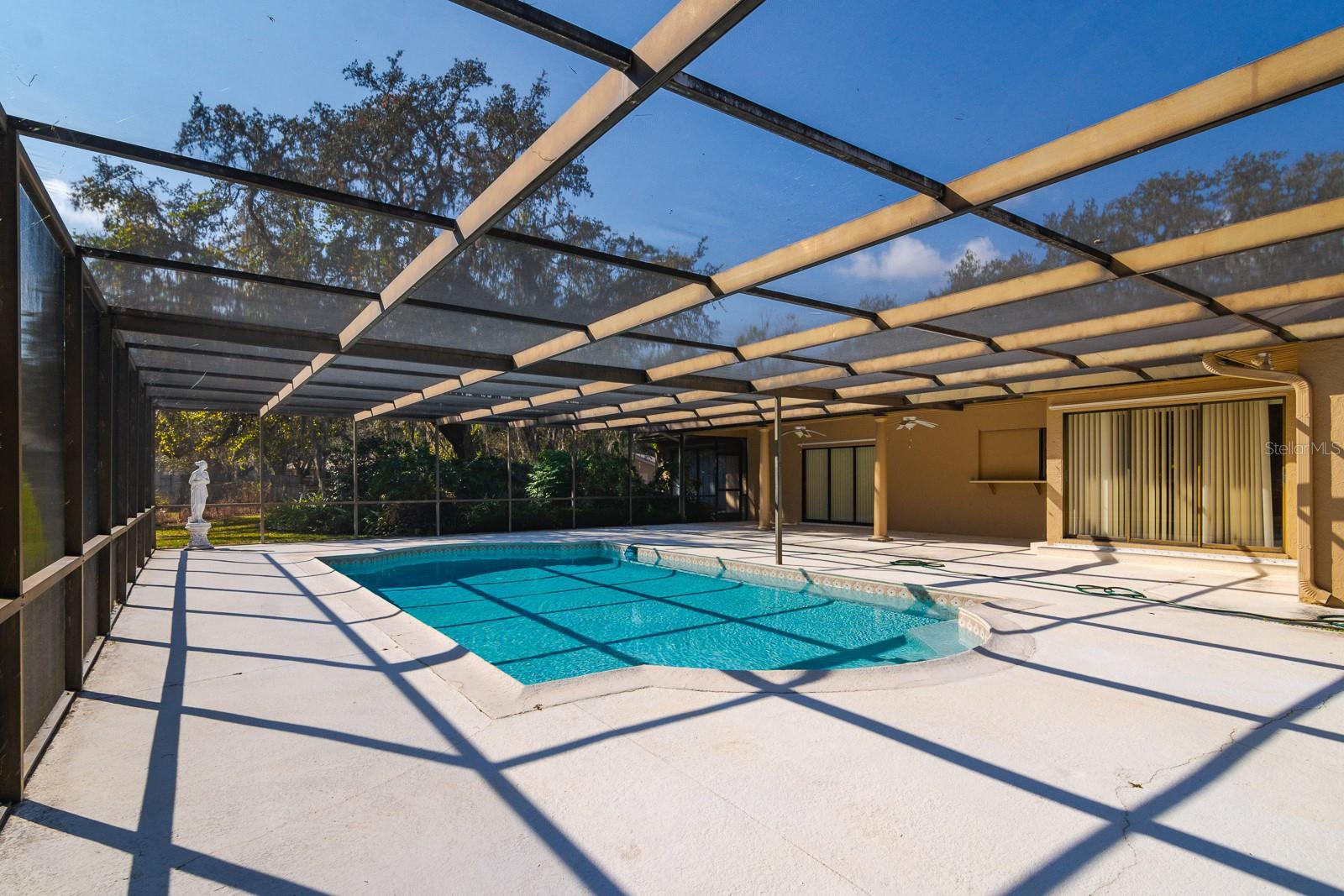 GOLDEN ACRES - Residential