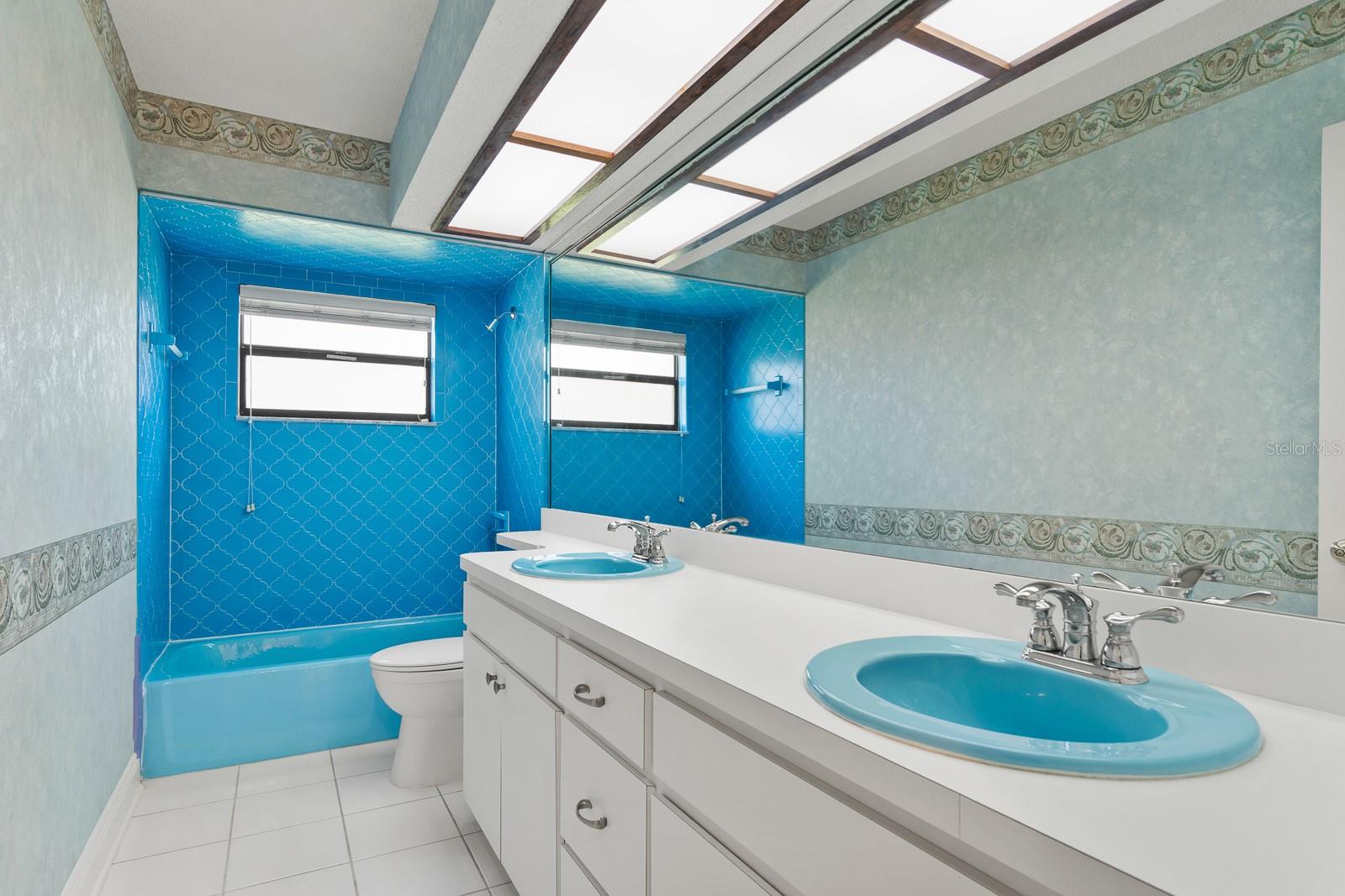 GOLDEN ACRES - Residential